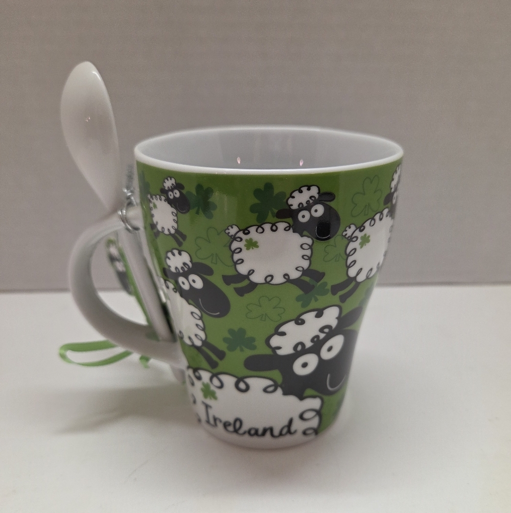 Ireland Irish Wooley Jumpers Coffee Tea Mug Kitschy Cool Collectable Sheep